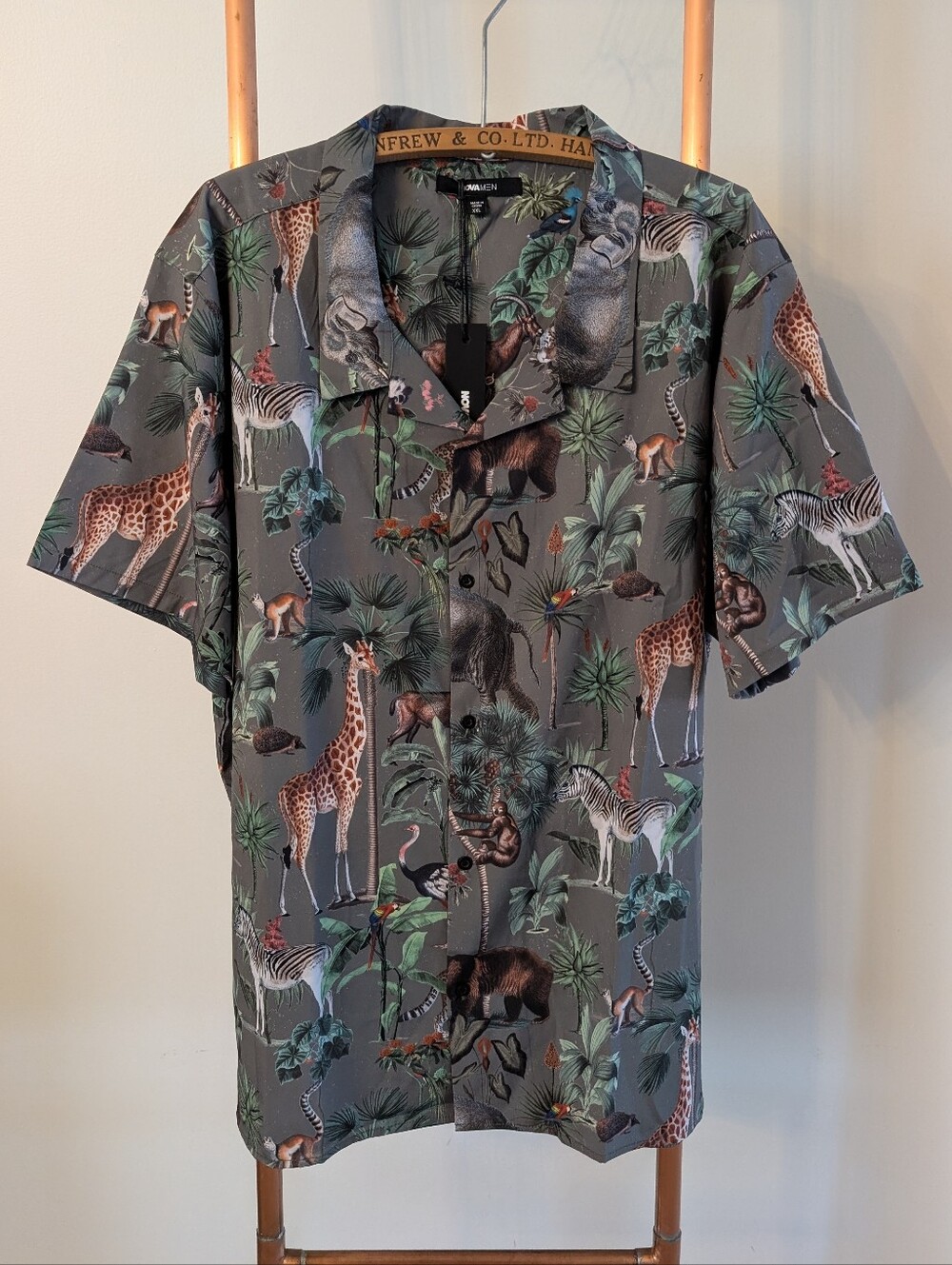 NWT - AOP Wildlife Safari By Novamen Size: XXL